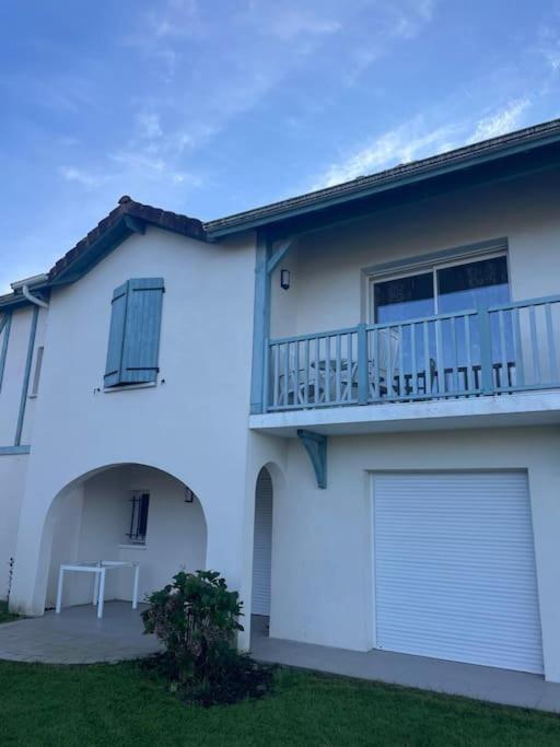 Appartement T3 Lumineux Tres Bien Equipe Avec Balcon Salies-de-Béarn Esterno foto