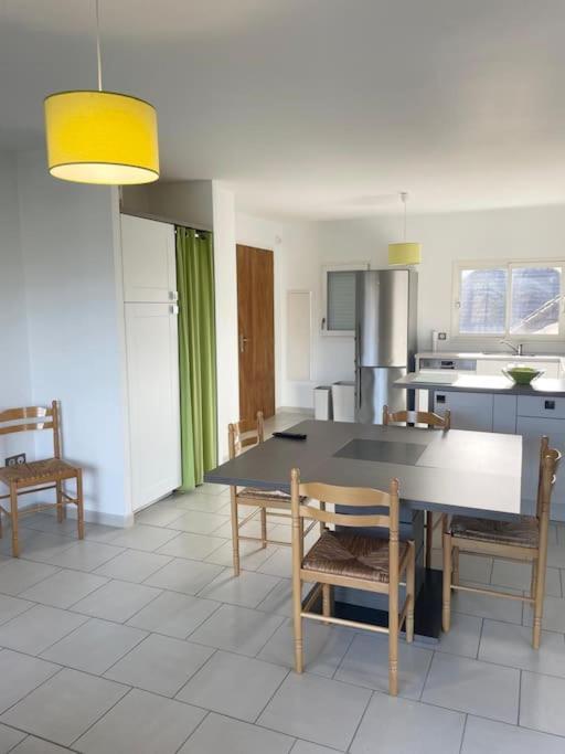 Appartement T3 Lumineux Tres Bien Equipe Avec Balcon Salies-de-Béarn Esterno foto